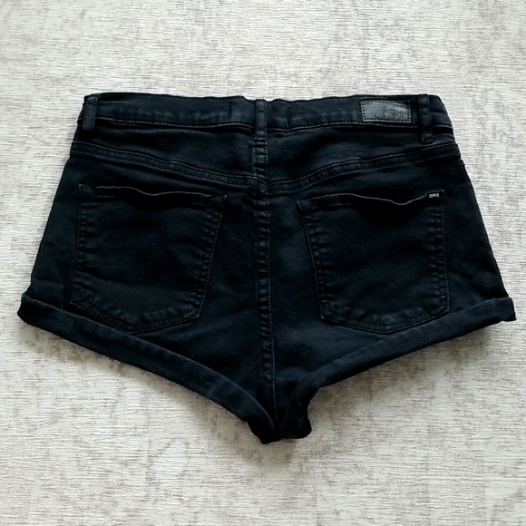 US 7 - Black Jean Shorts - Garage - Picture 2 of 3